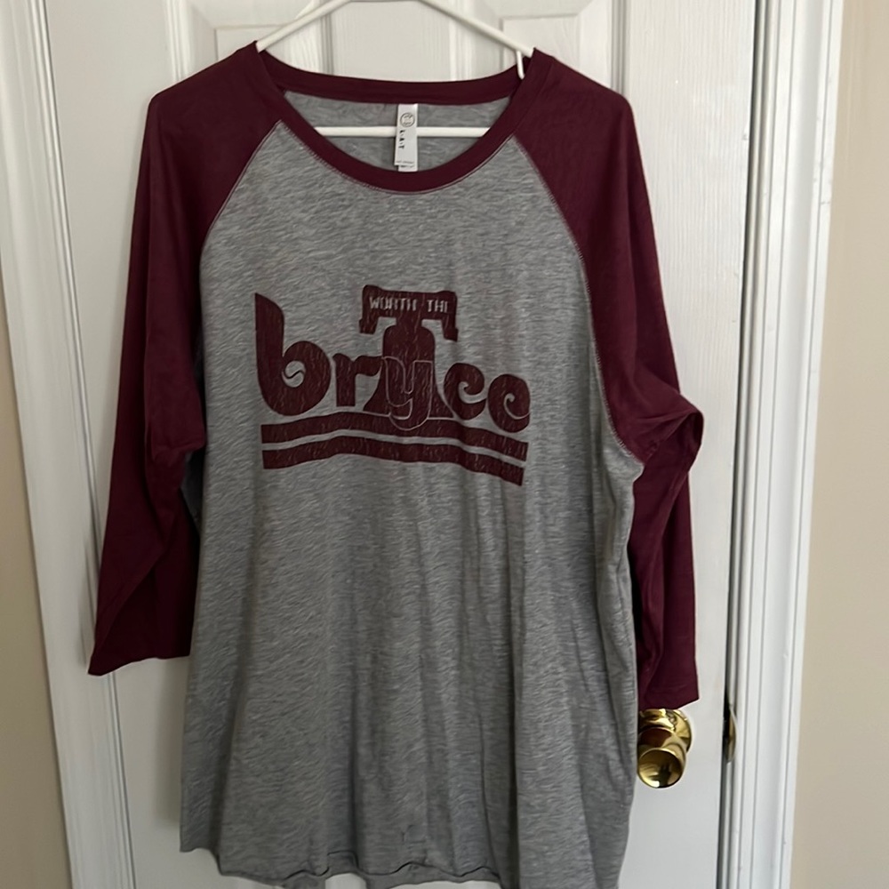 Mens 3/4 length baseball style Harper shirt never worn tags were removed